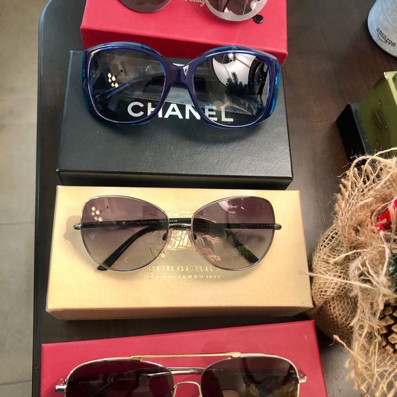NEW AUTHENTIC SUNGLASSES !! main image 13